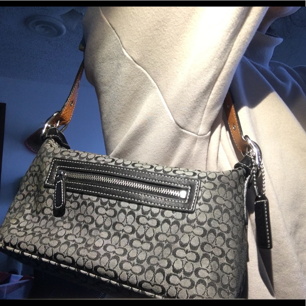 COACH CLASSIC HANDBAG